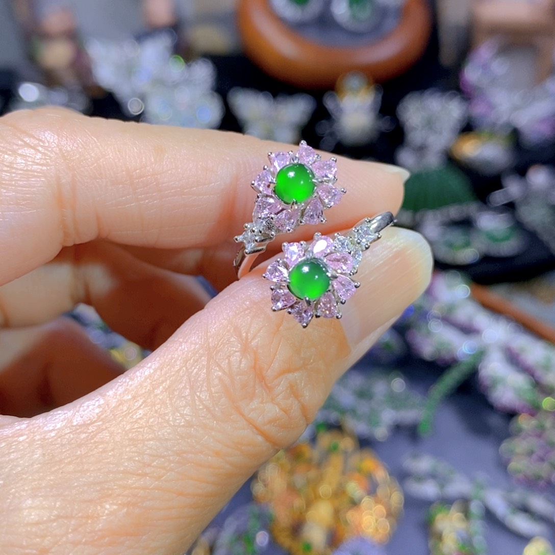 翡翠颈饰银S925镶嵌天然翡翠