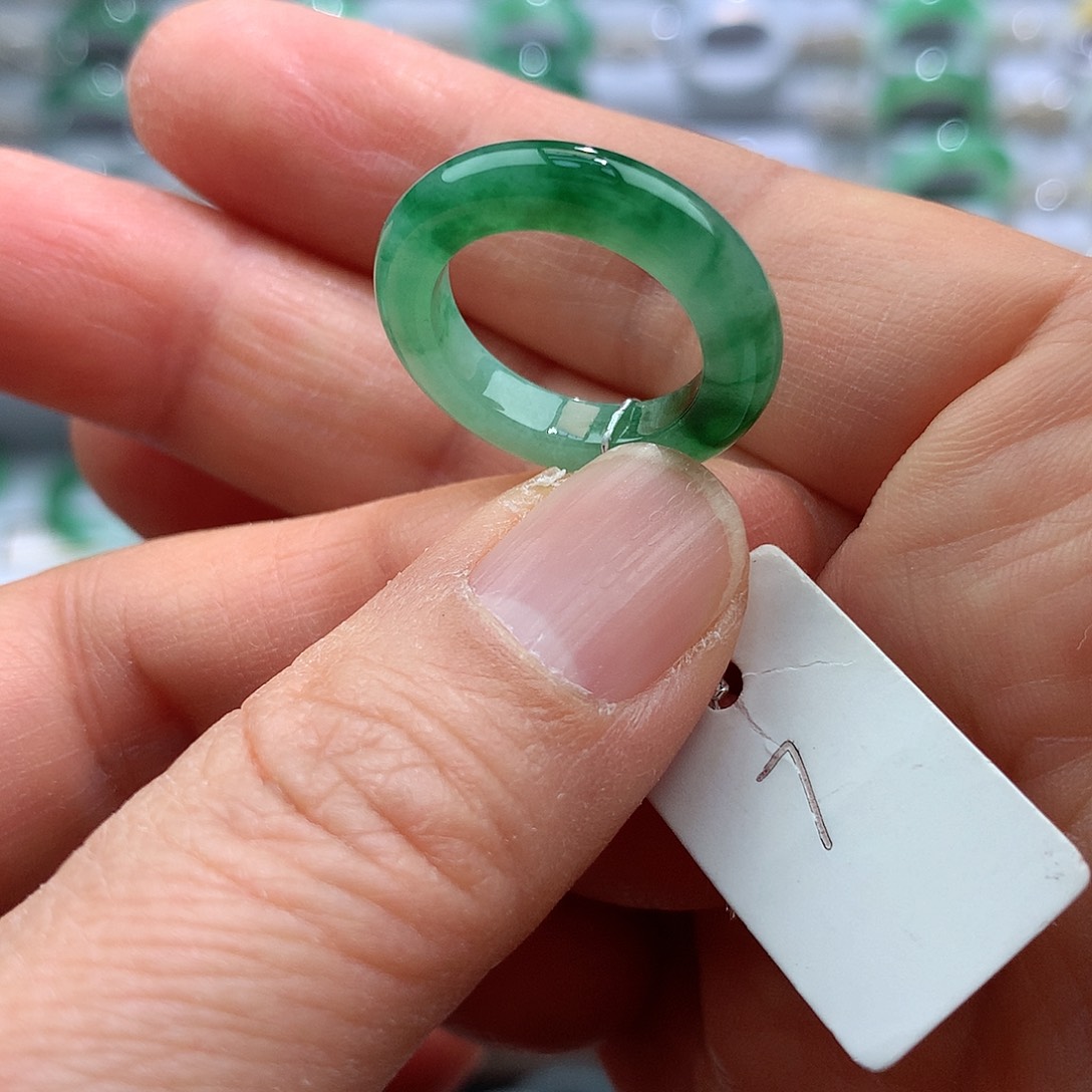 翡翠戒指未镶嵌7号
