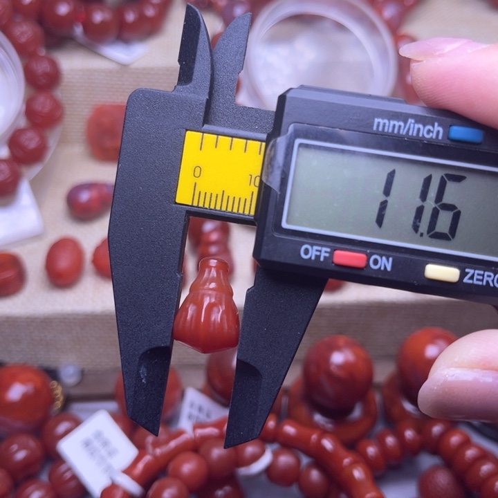 颈饰未镶嵌南红玛瑙三通