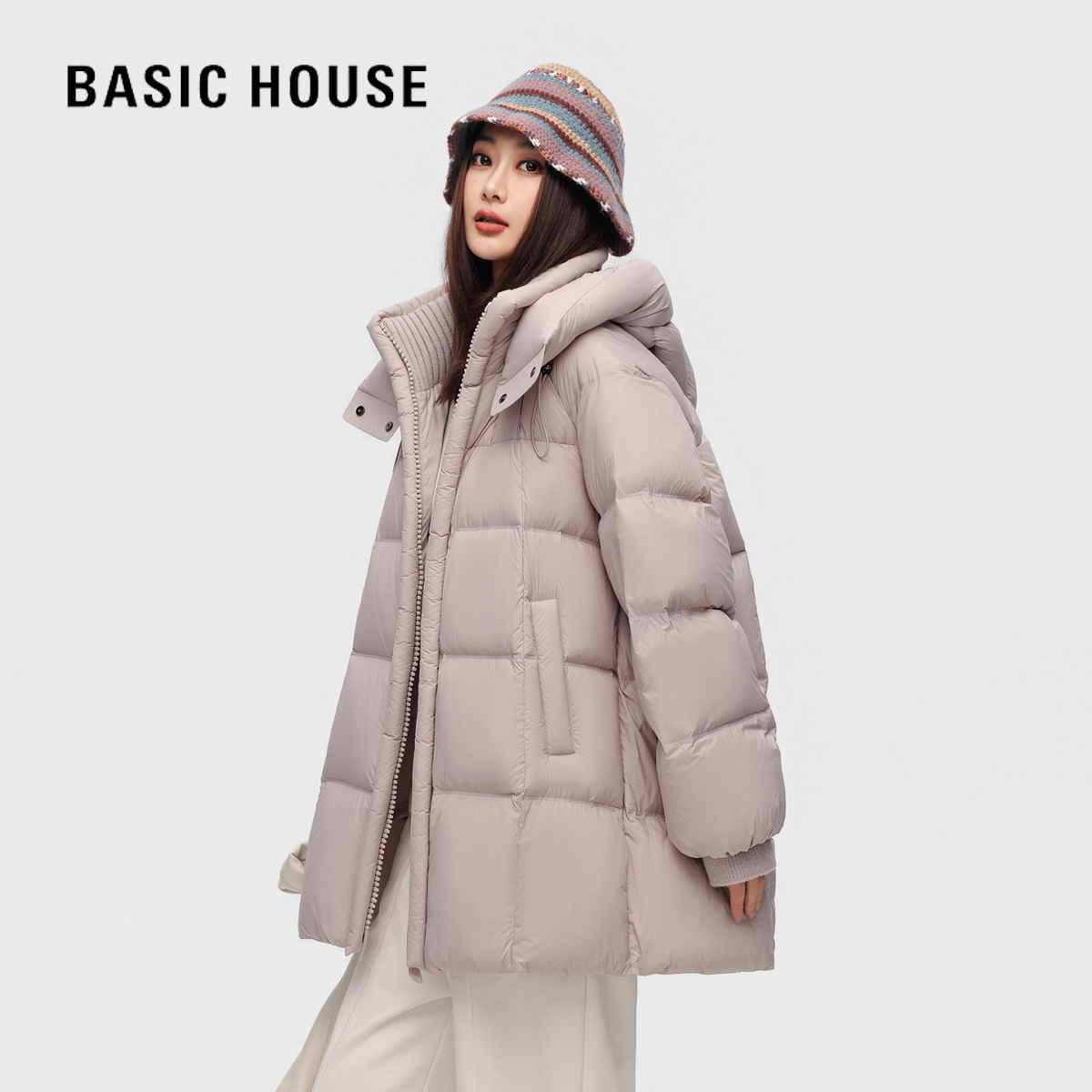 Basic House/百家好25冬季连帽外套时尚防风保暖厚款中长款羽绒服