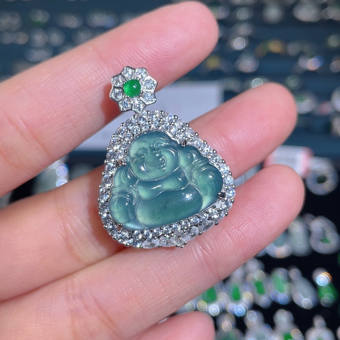 吊坠(赠链)未镶嵌翡翠