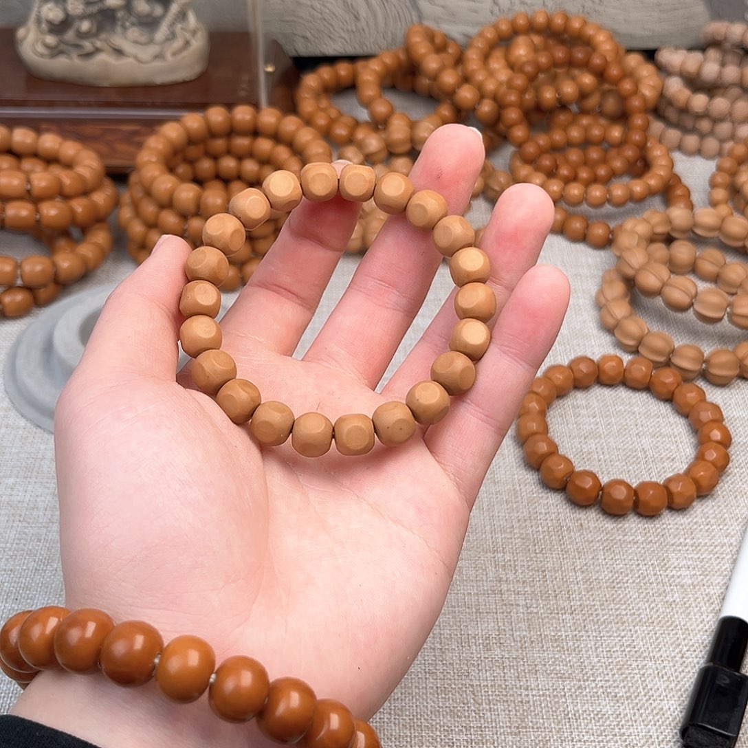 猴头核桃手串9.3尺寸无暇小六方泛油