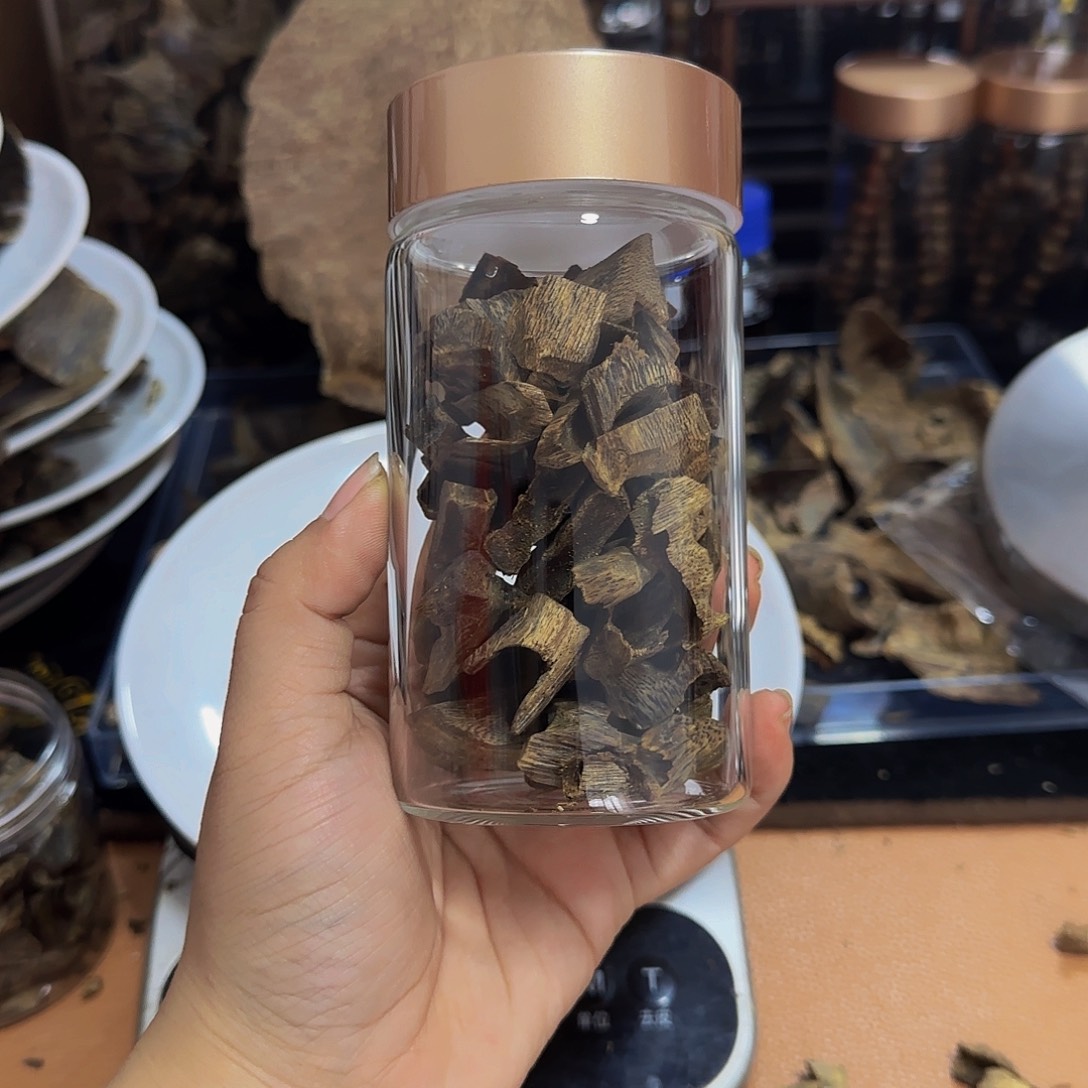 沉香沉香碎屑精品醇化紫罗兰50克