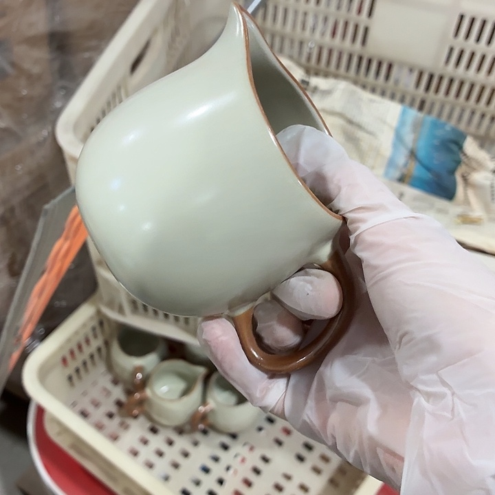 茶具微暇，介意勿拍