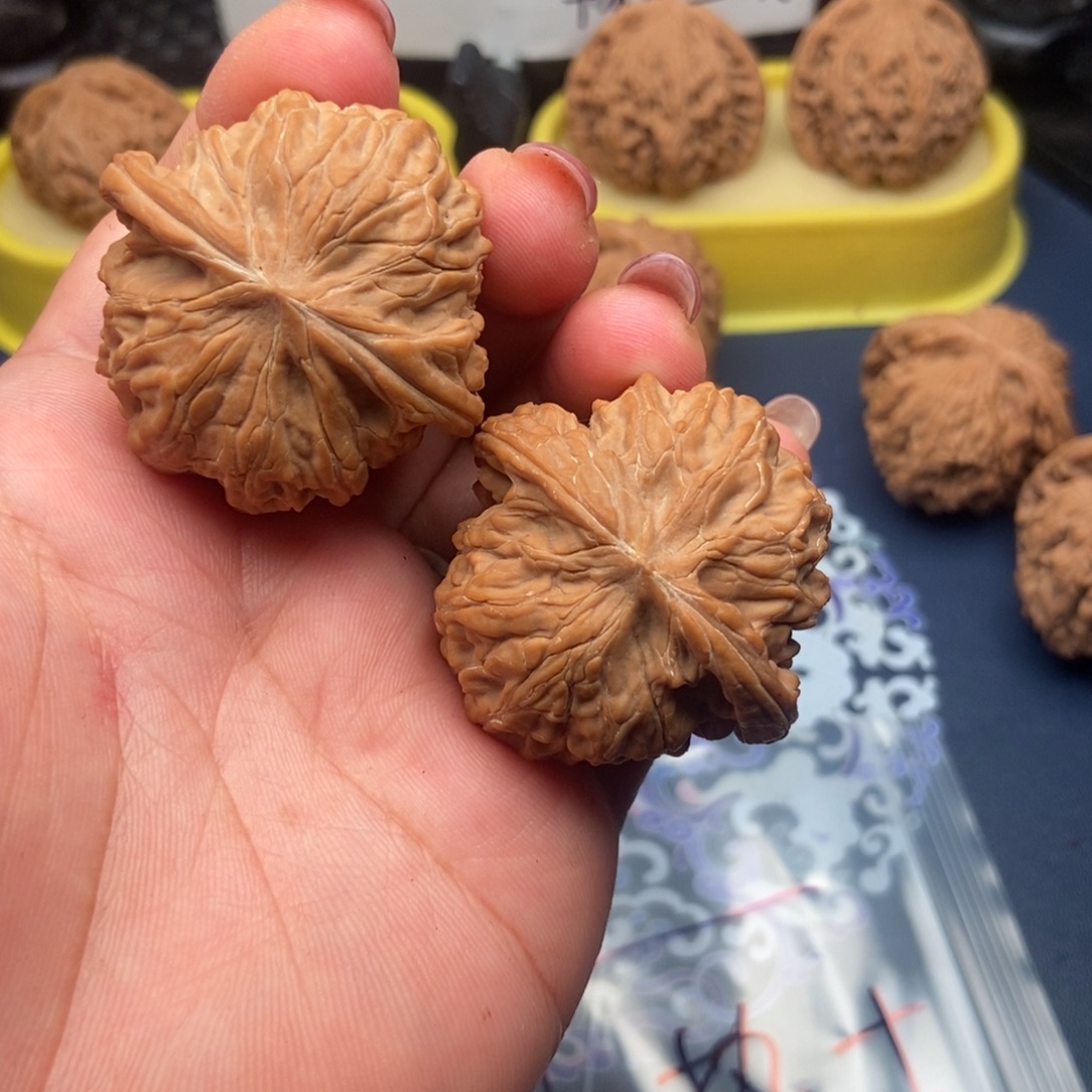 一***土吊坠文玩核桃磨盘