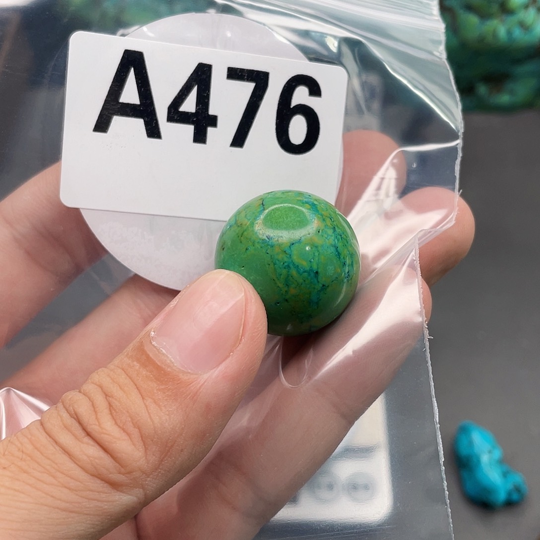 湖北十堰原矿绿小松