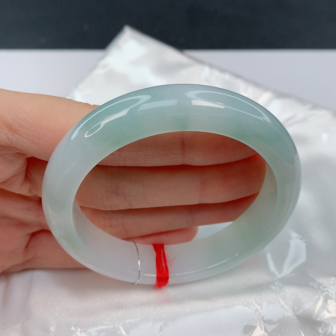 翡翠手镯未镶嵌53.1正圈清新耐看胶润