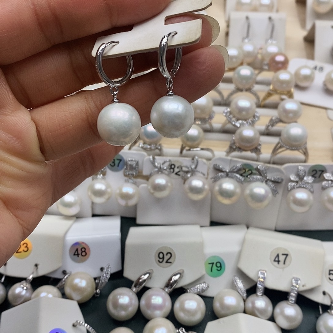 淡水珍珠银S925镶嵌颈饰