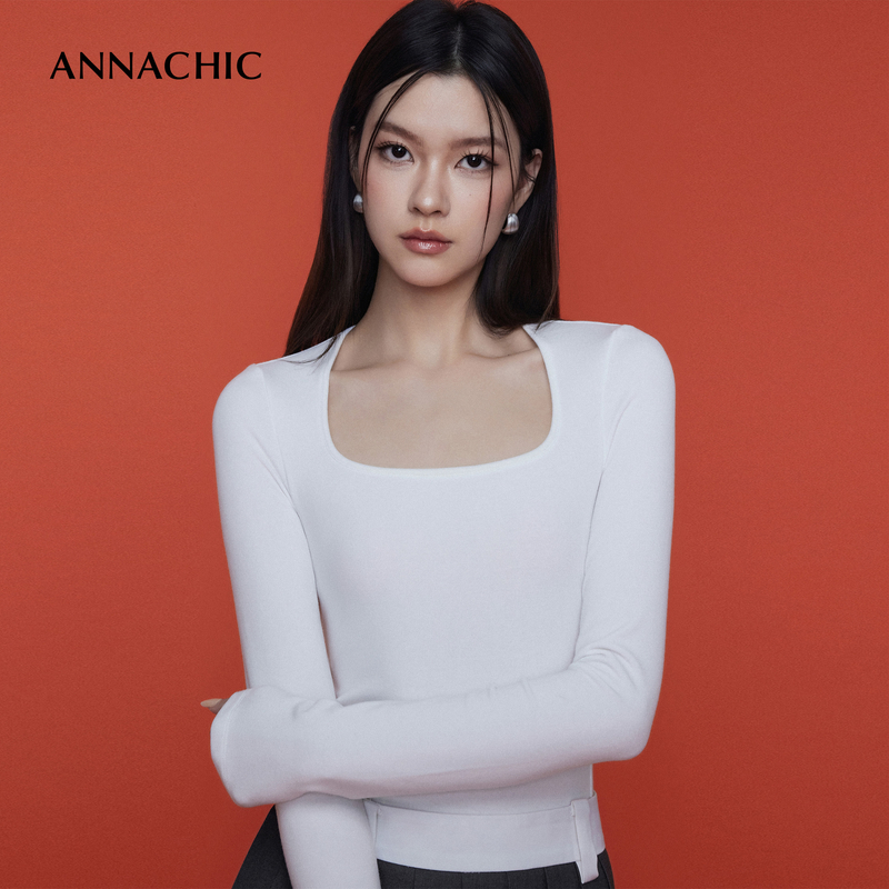 ANNACHIC白色露锁骨方领长袖T恤女春季新款甜辣修身内搭短款上衣