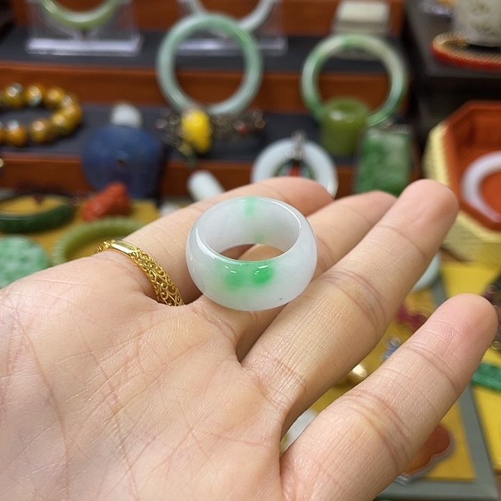 消***防翡翠未镶嵌戒指精美雕刻物件物件
