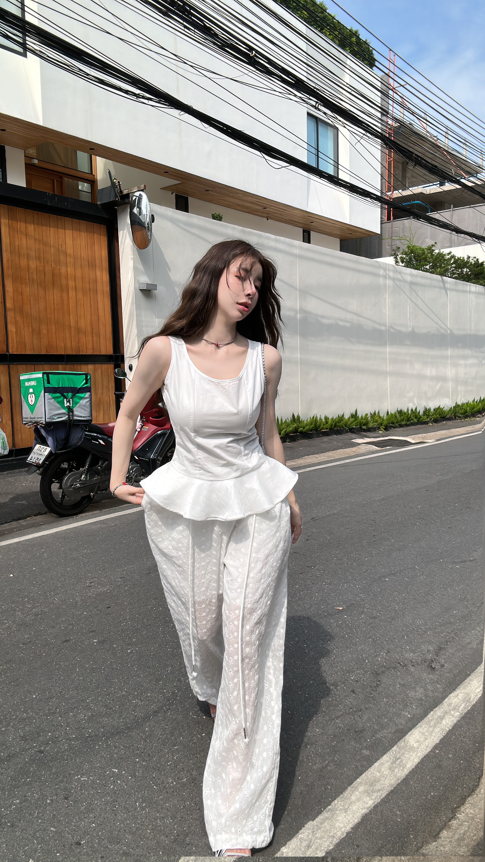 【HuiHui】原创设计款小众法式衬衫设计感荷叶边气质背心上衣（P62）