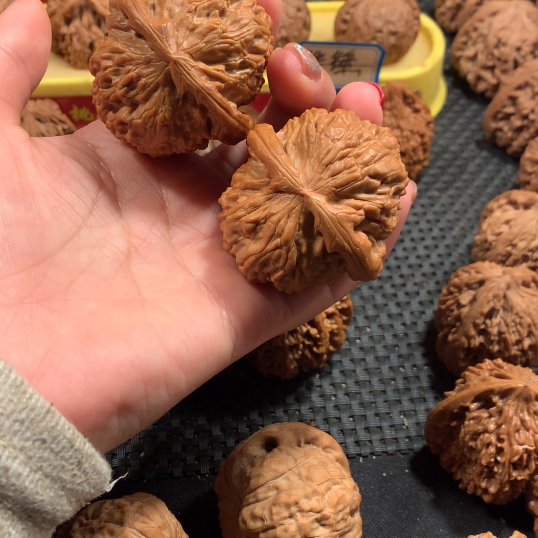 把件文玩核桃白狮子