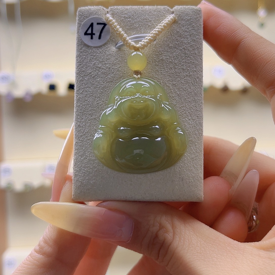 和田玉未镶嵌吊坠(赠链)
