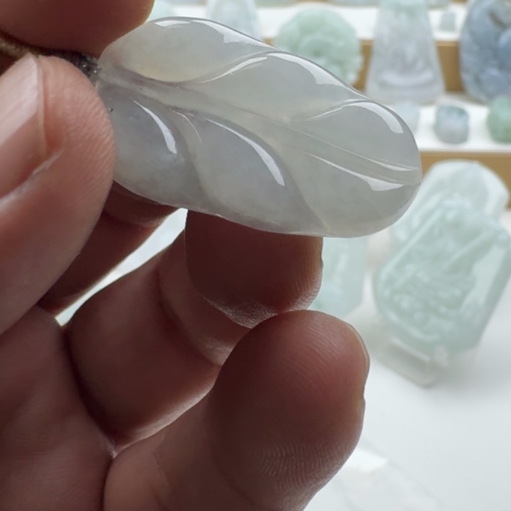 翡翠未镶嵌颈饰天然缅甸A货翡翠