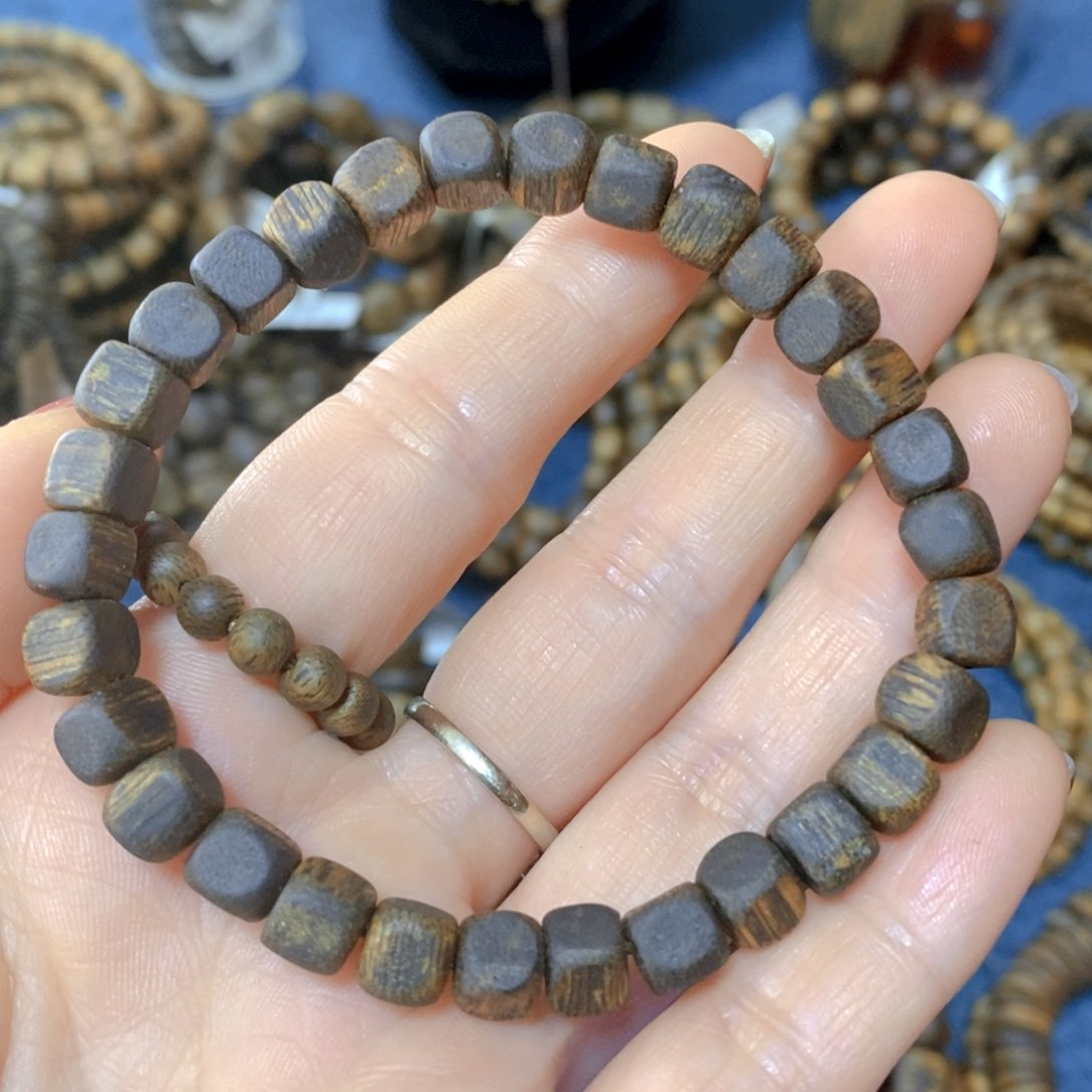 沉香手串张勺子卡8-6克多样性发货一条