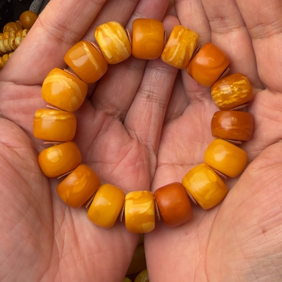 H***。蜜蜡未镶嵌吊坠(不含链)