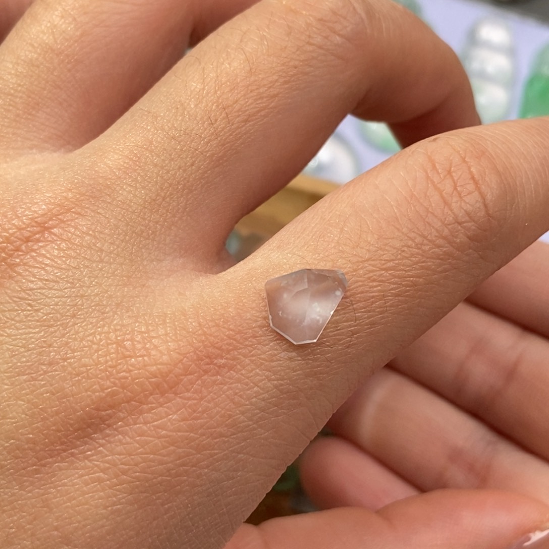 定制翡翠未镶嵌翡翠切割