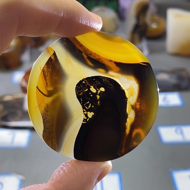 玛瑙/玉髓未镶嵌珠宝半成品