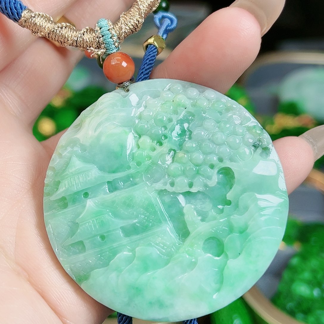 翡翠颈饰未镶嵌吊坠