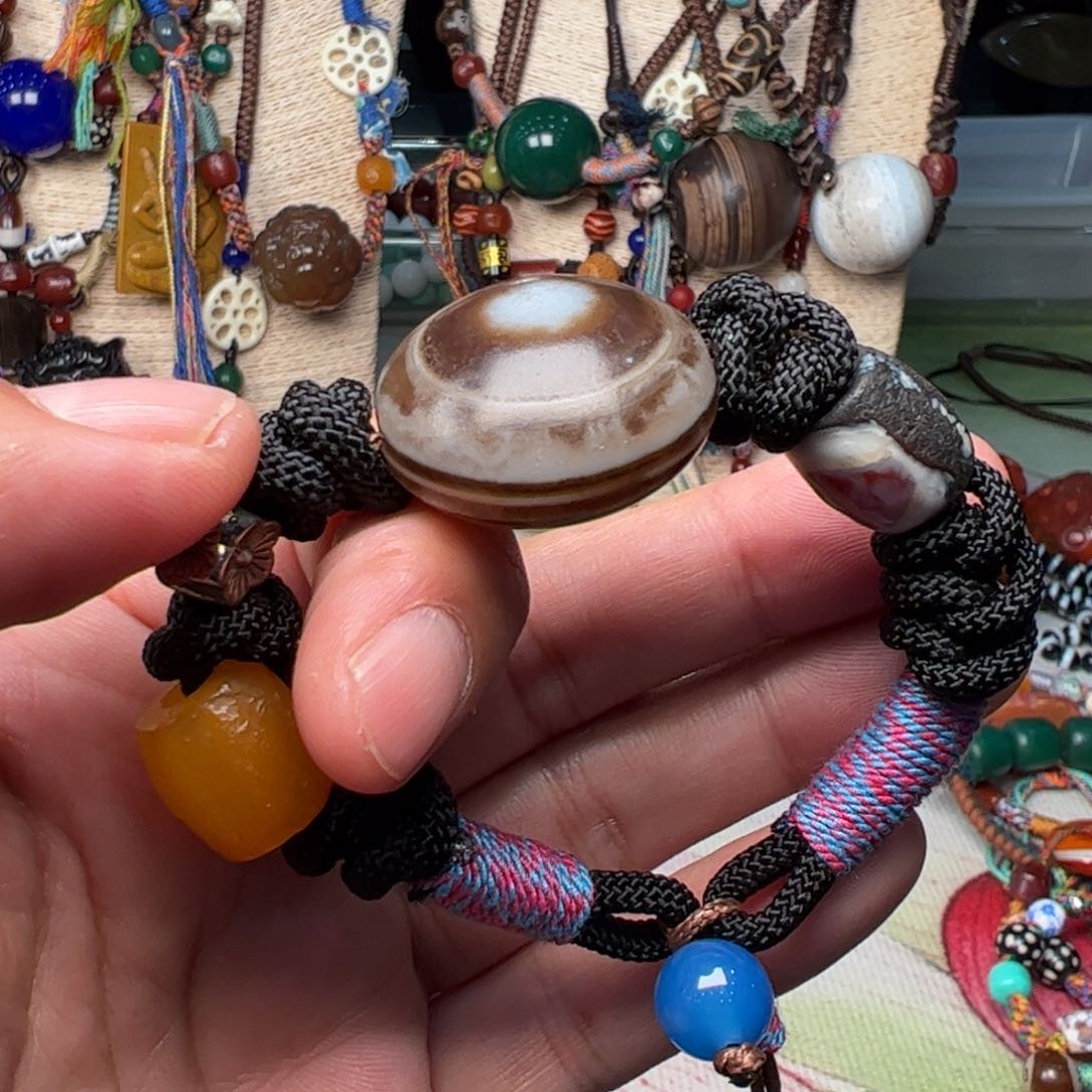 玛瑙/玉髓颈饰未镶嵌