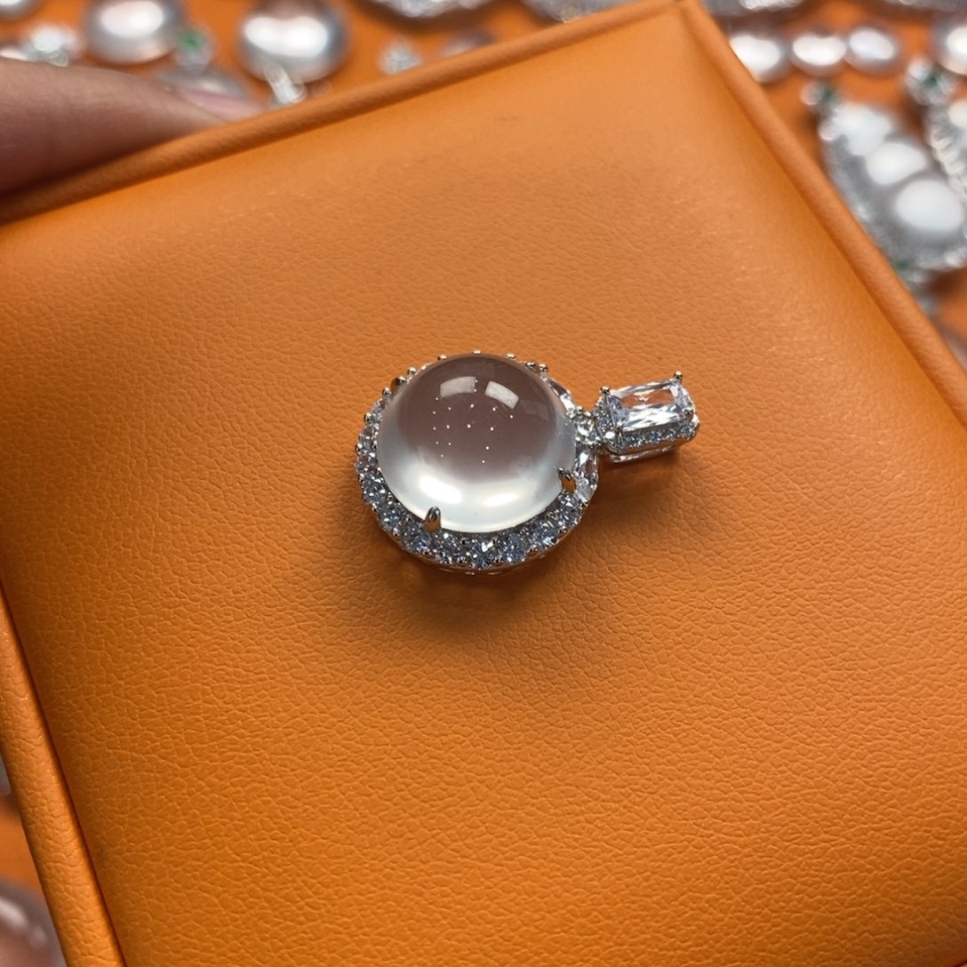 石英质玉吊坠(赠链)银S925镶嵌