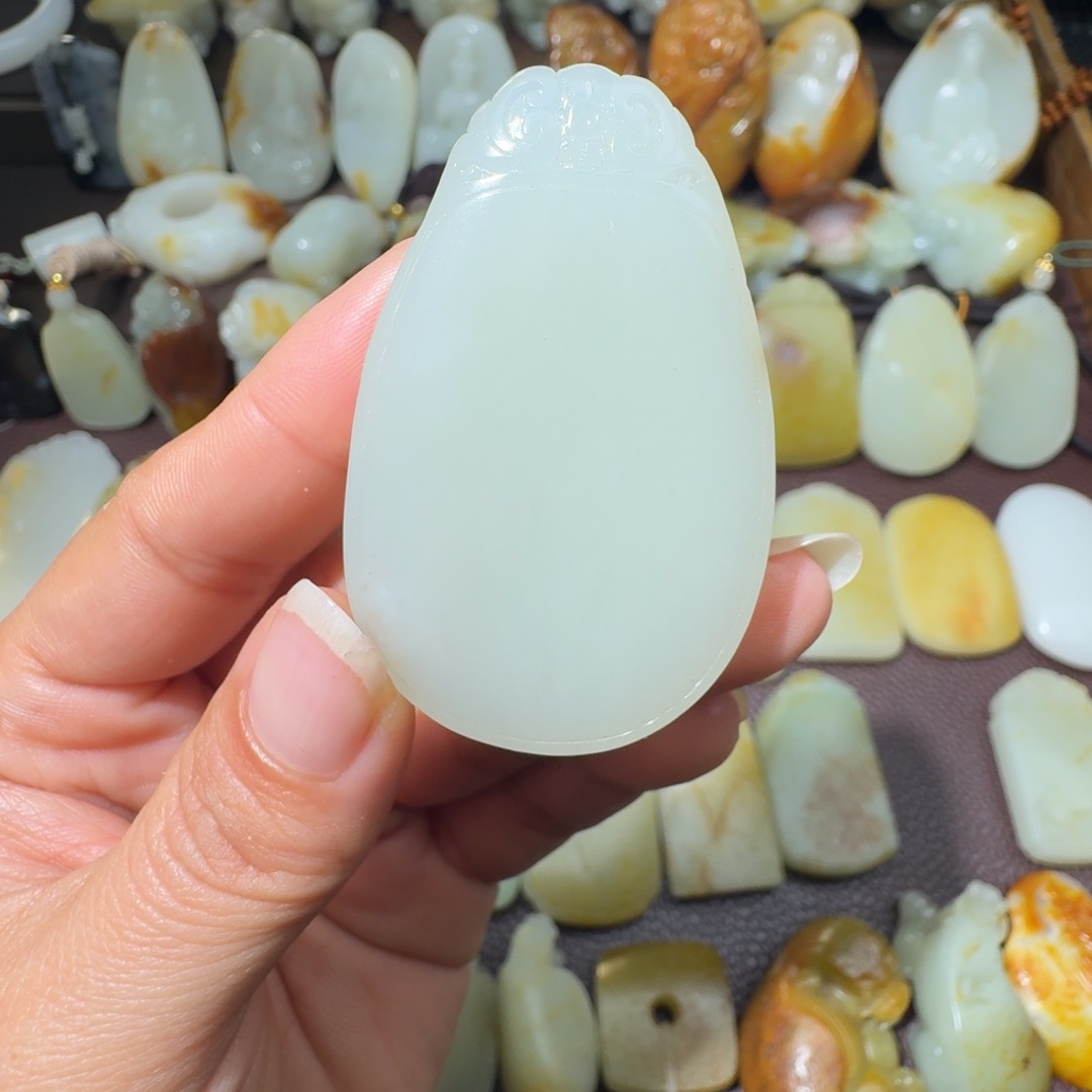 和田玉未镶嵌吊坠(不含链)