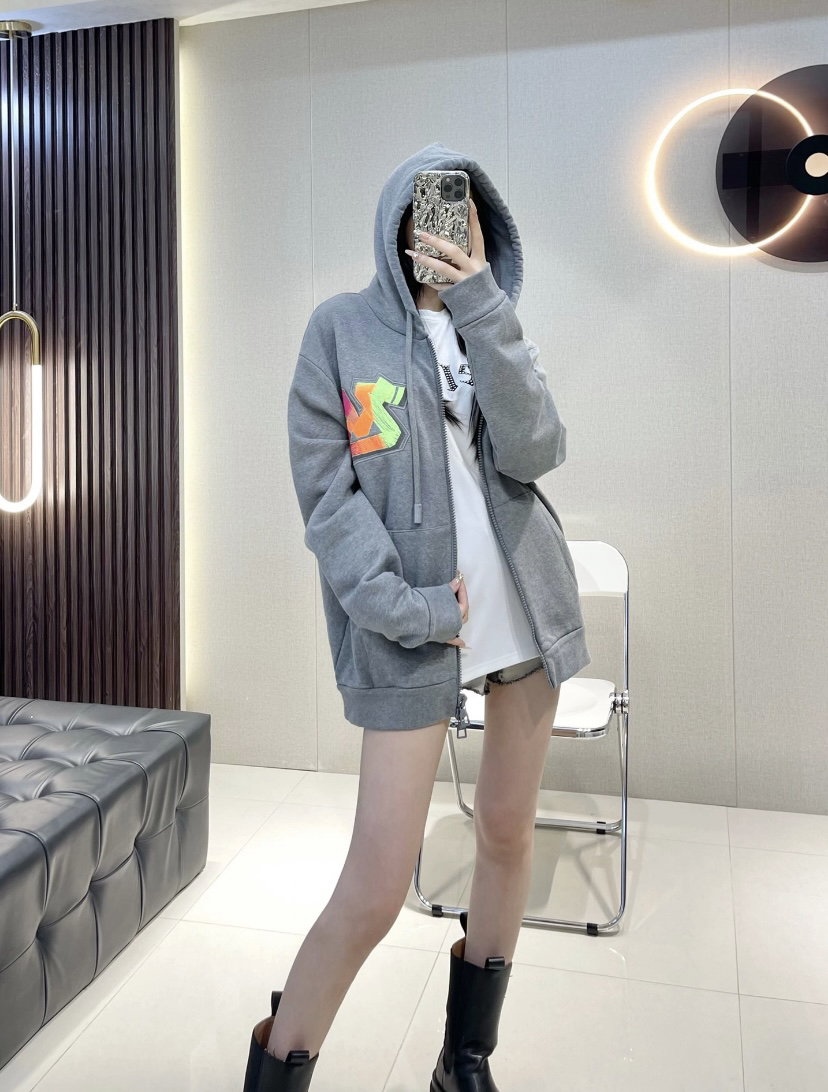 全新未使用 LouisVuitton/路易威登 灰色刺绣胸外套 M码 11246058