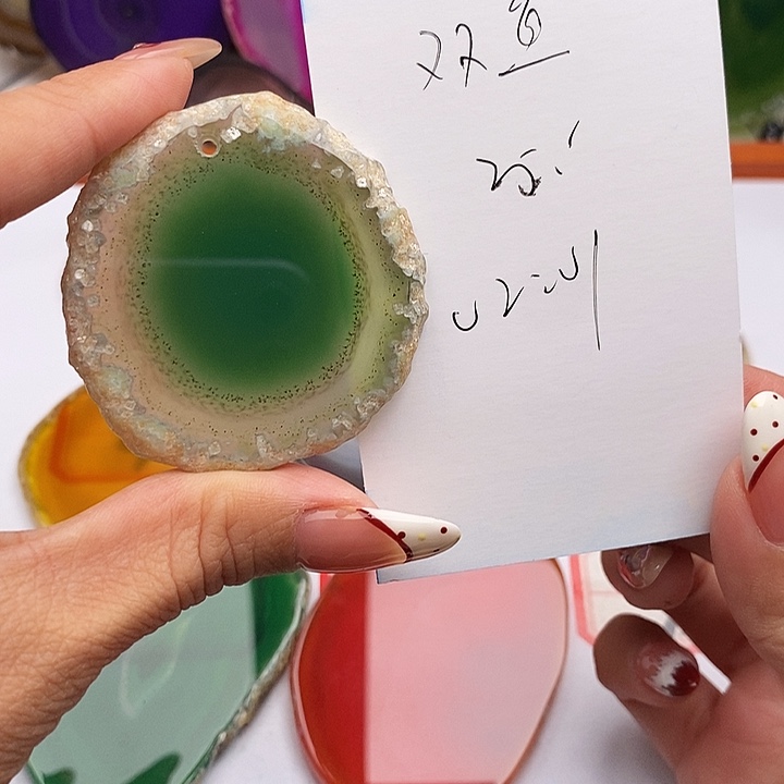 双***怪玛瑙/玉髓未镶嵌颈饰