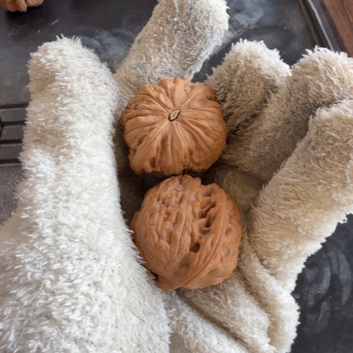 文玩核桃吊坠平底锅