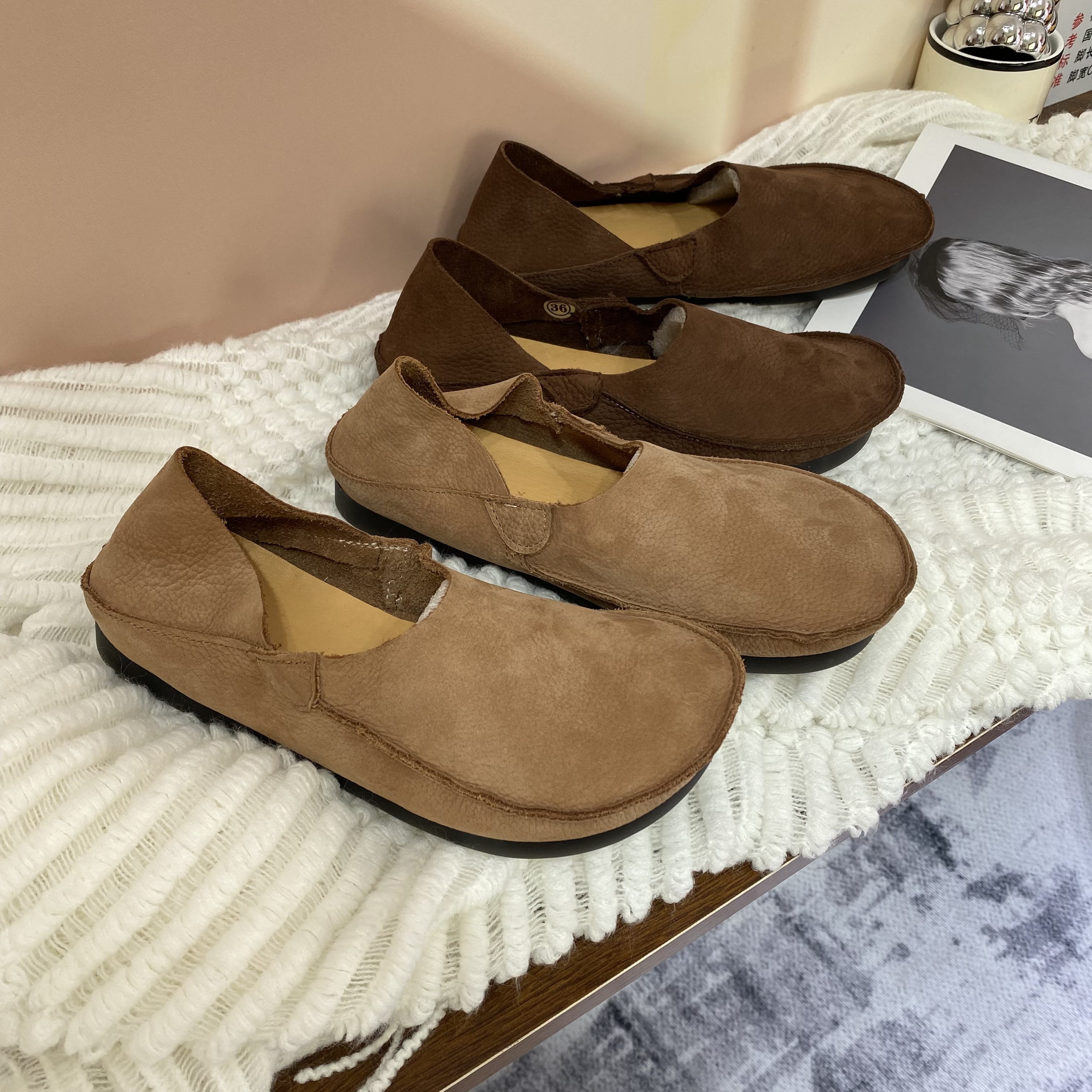 2540-1复古百搭圆头软底软面舒适磨砂牛皮单鞋春秋款