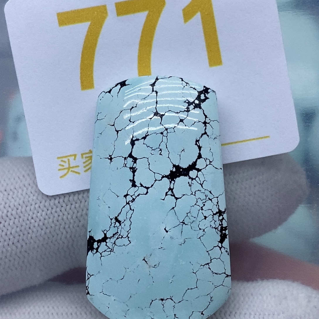 如***好绿松石未镶嵌珠宝奇石