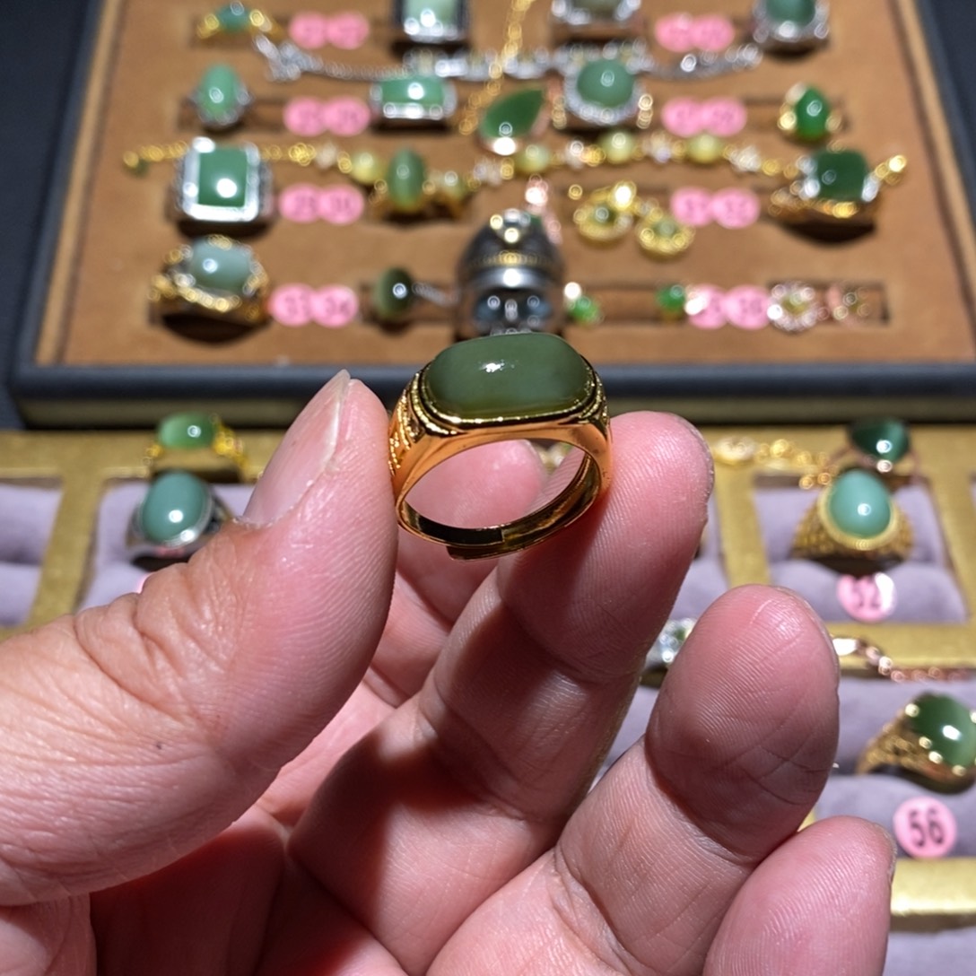 和田玉（碧玉）戒指未镶嵌