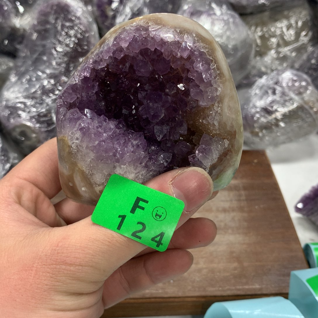 紫晶大型摆件（非配饰）未镶嵌