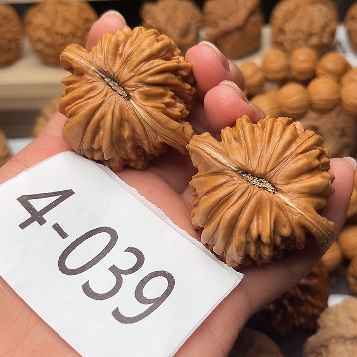 新***人核桃46四座楼4039