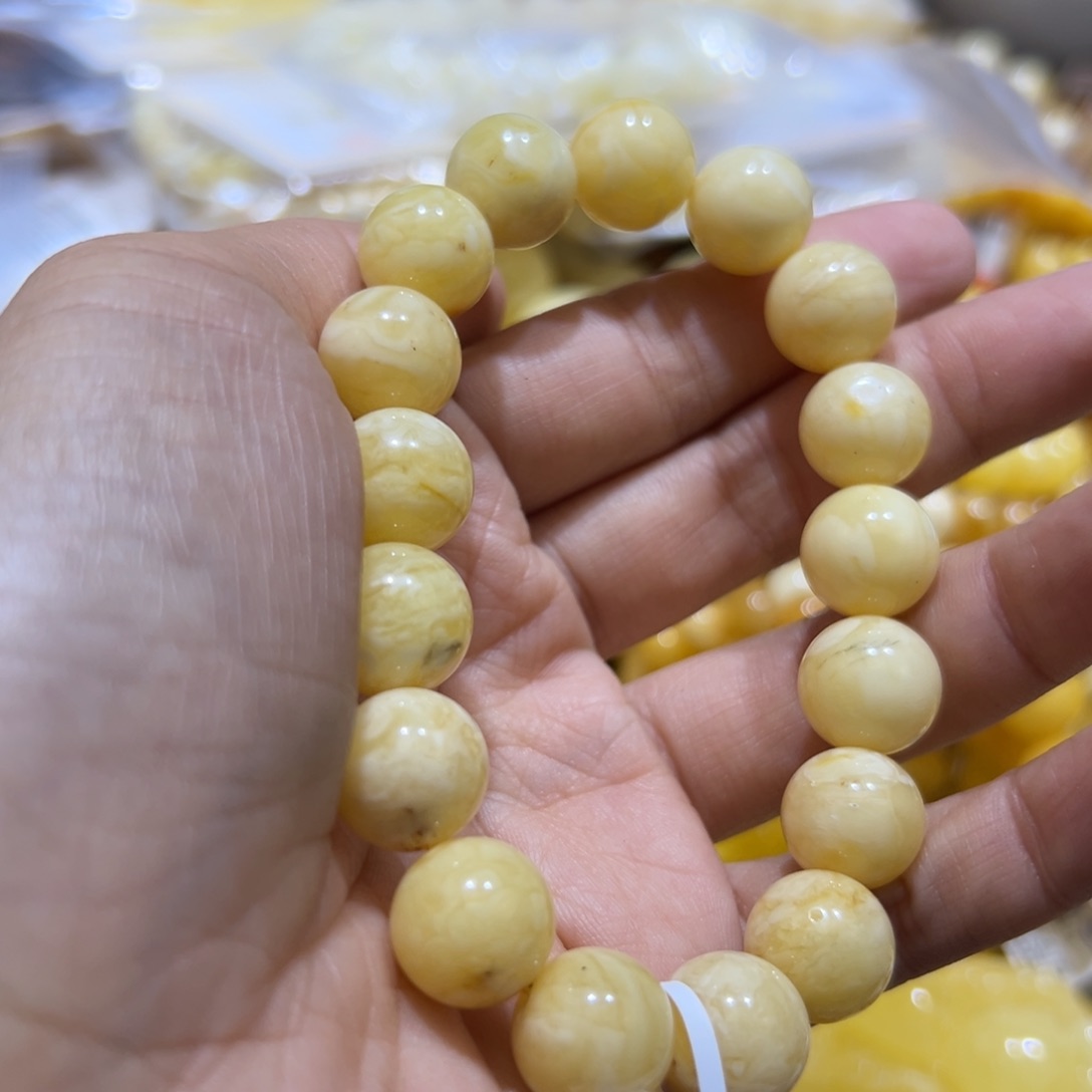 琥珀珠宝奇石未镶嵌