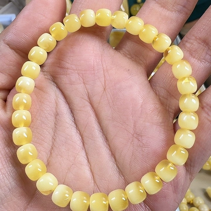 蜜蜡珠宝奇石未镶嵌