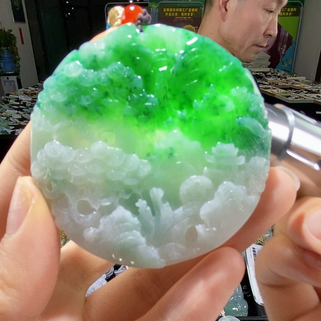 颈饰未镶嵌翡翠翡翠