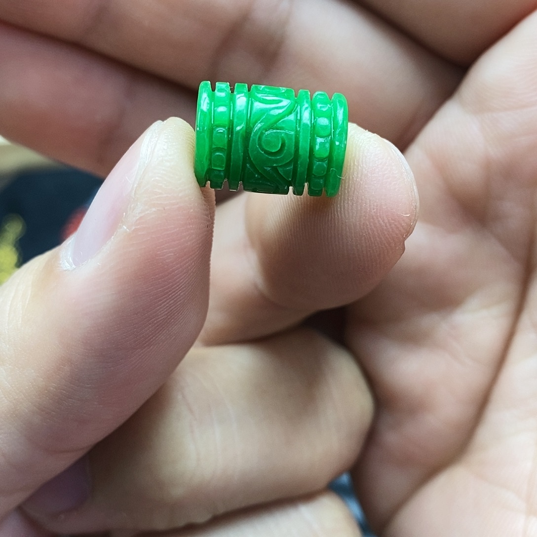 翡翠未镶嵌颈饰干青路路通