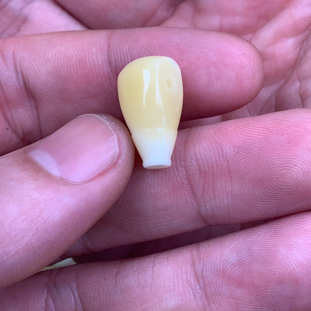 琥珀裸石未镶嵌?***车蜜蜡