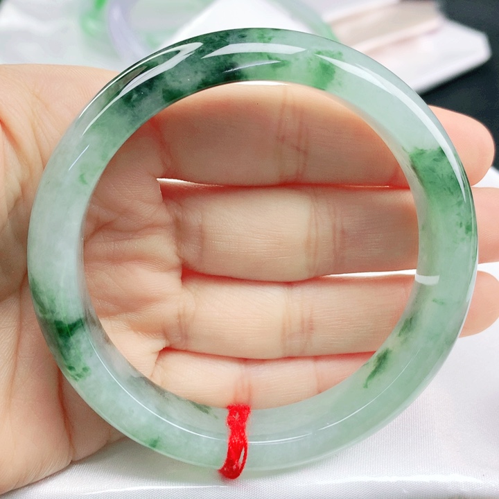 翡翠手镯未镶嵌冰飘花58