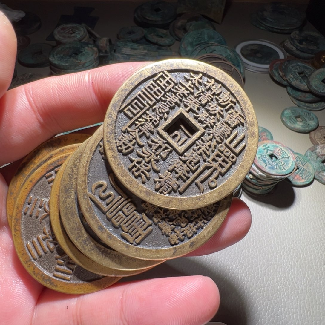 现代文创工艺品花钱