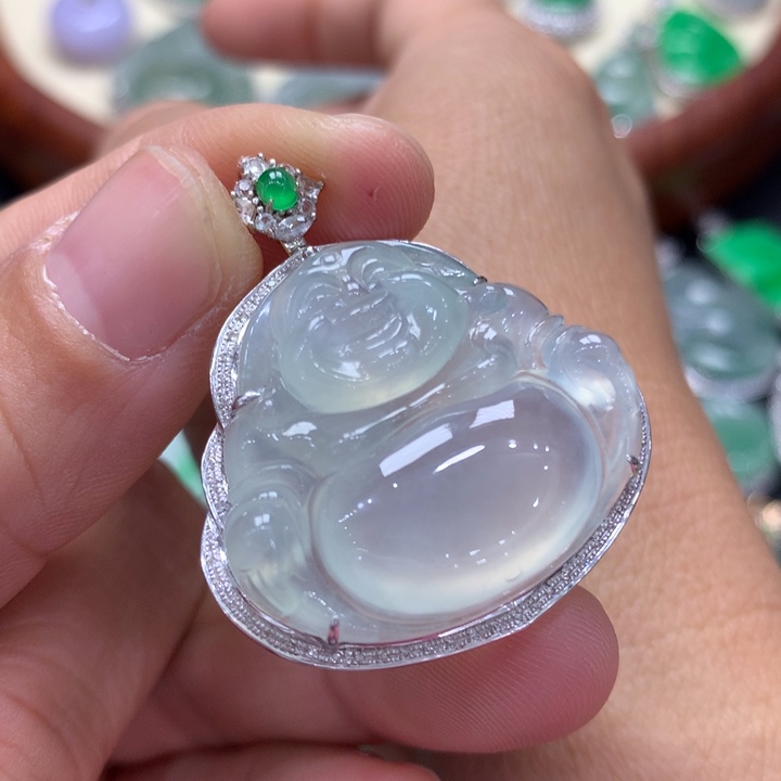 翡翠吊坠(不含链)18K金镶嵌