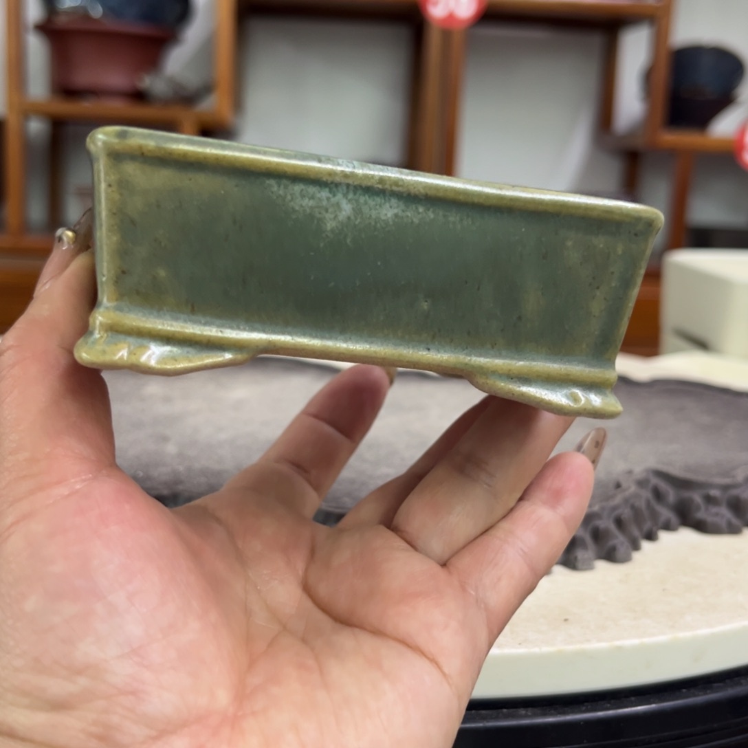 紫砂花盆瑕疵不直4.5-10-8