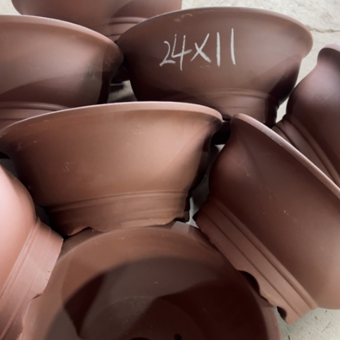 100-8。          24-11