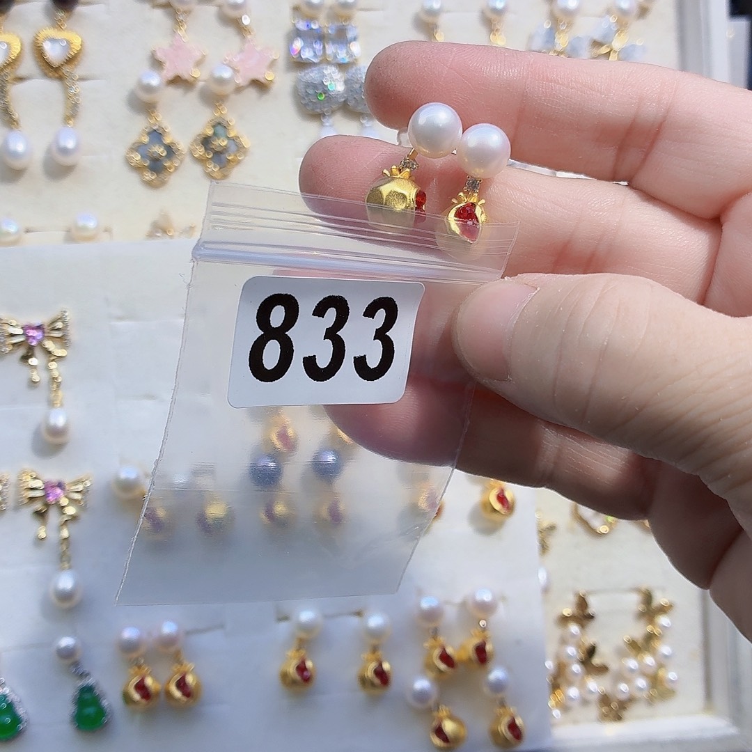 心***豚淡水珍珠耳饰合金