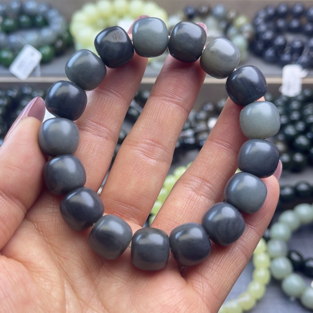 和田玉手链未镶嵌