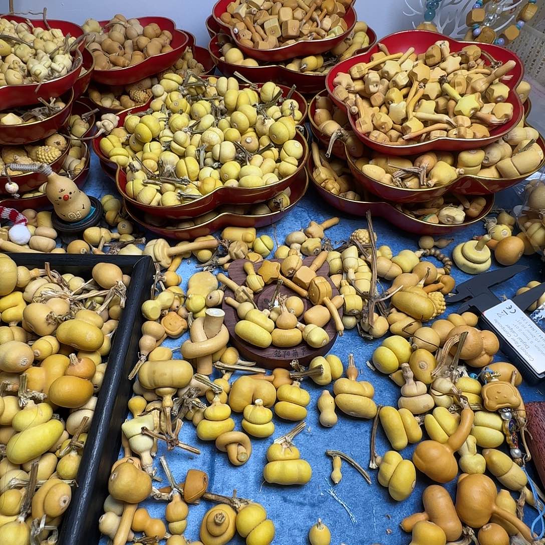 、****葫芦小扣子葫芦一个看看