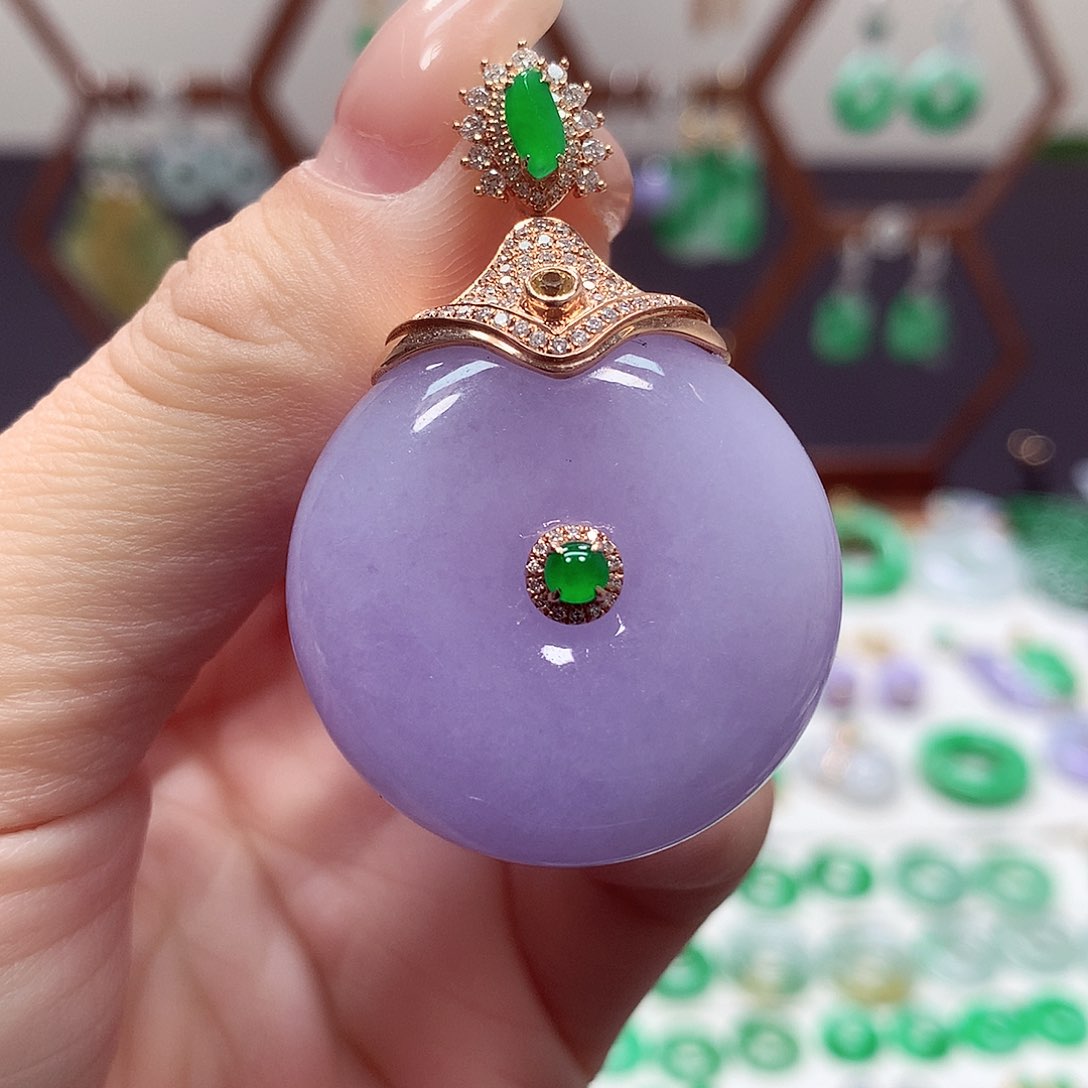 翡翠项链18K金镶嵌天然翡翠