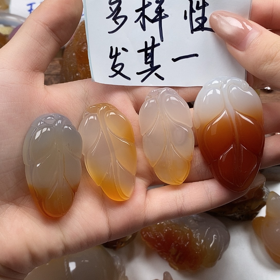 玛瑙/玉髓未镶嵌颈饰