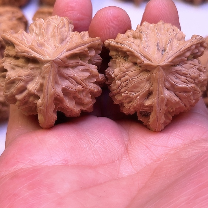 文玩核桃吊坠H****?我想要